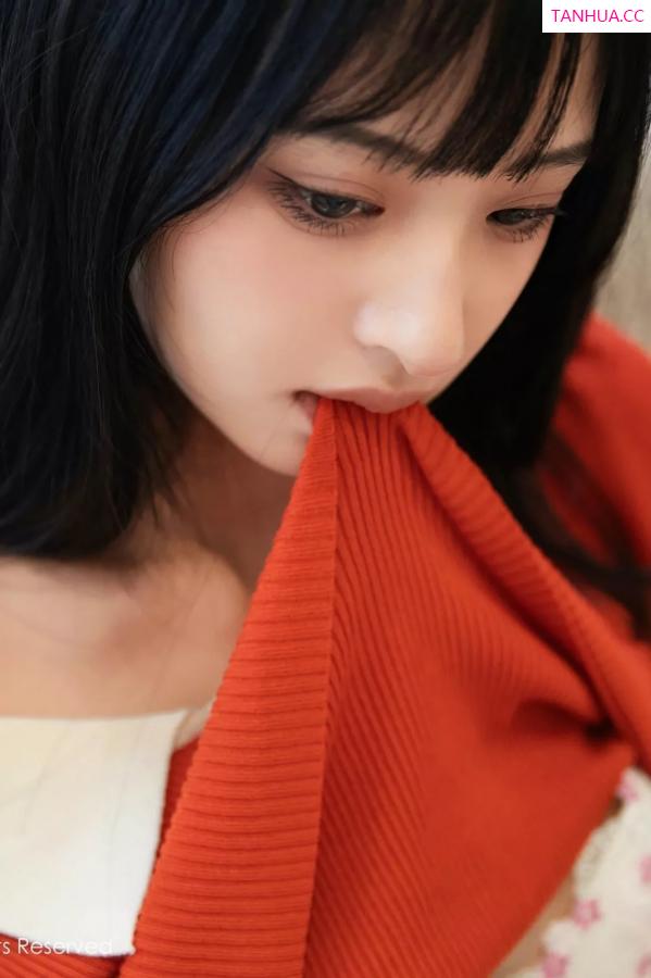   [XiuRen]高清写真图 2025.05.08 No.10247 茂木希子 橙色T恤第39张图片